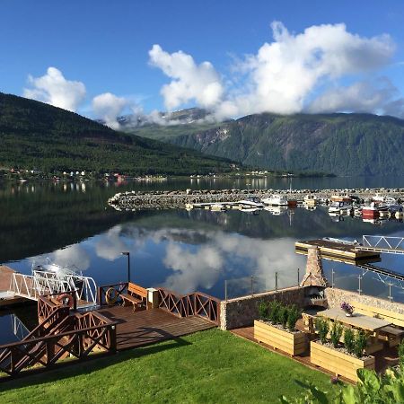 Solstrand Fjord Holiday Eidsvag  Exterior photo