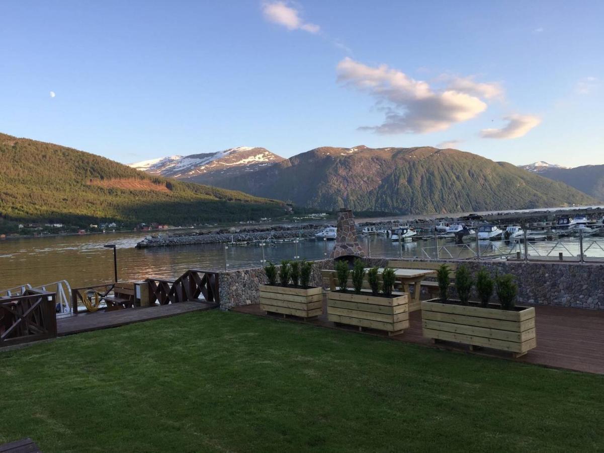 Solstrand Fjord Holiday Eidsvag  Exterior photo