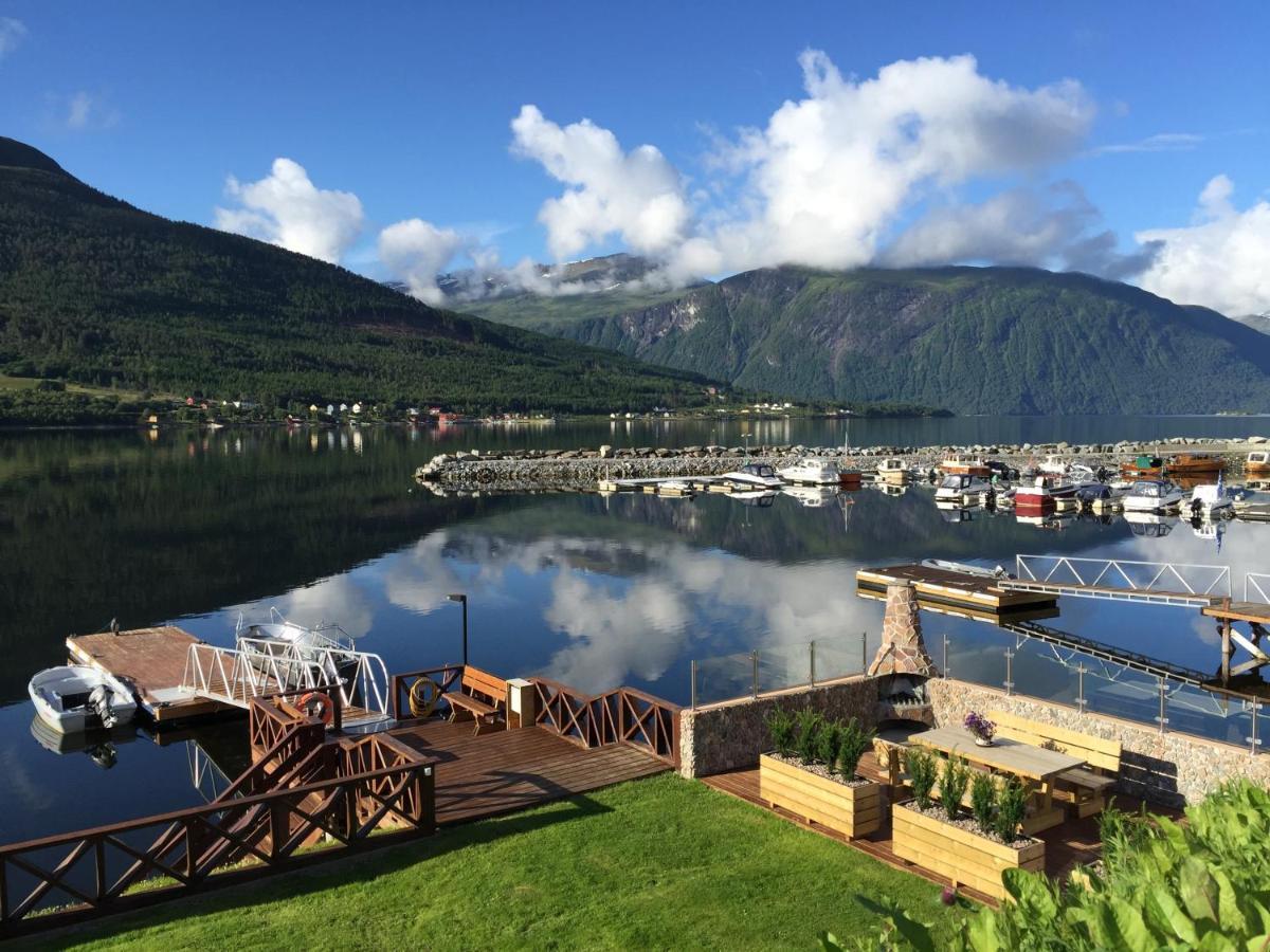 Solstrand Fjord Holiday Eidsvag  Exterior photo